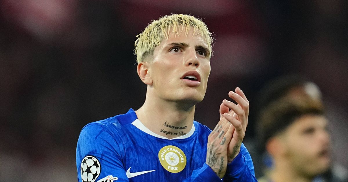 Man Utd dressing room left Alejandro Garnacho in no doubt over feelings before exit - The Mirror